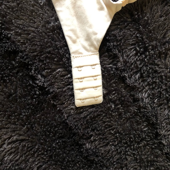 Victoria Secret Bra - Picture 2 of 5